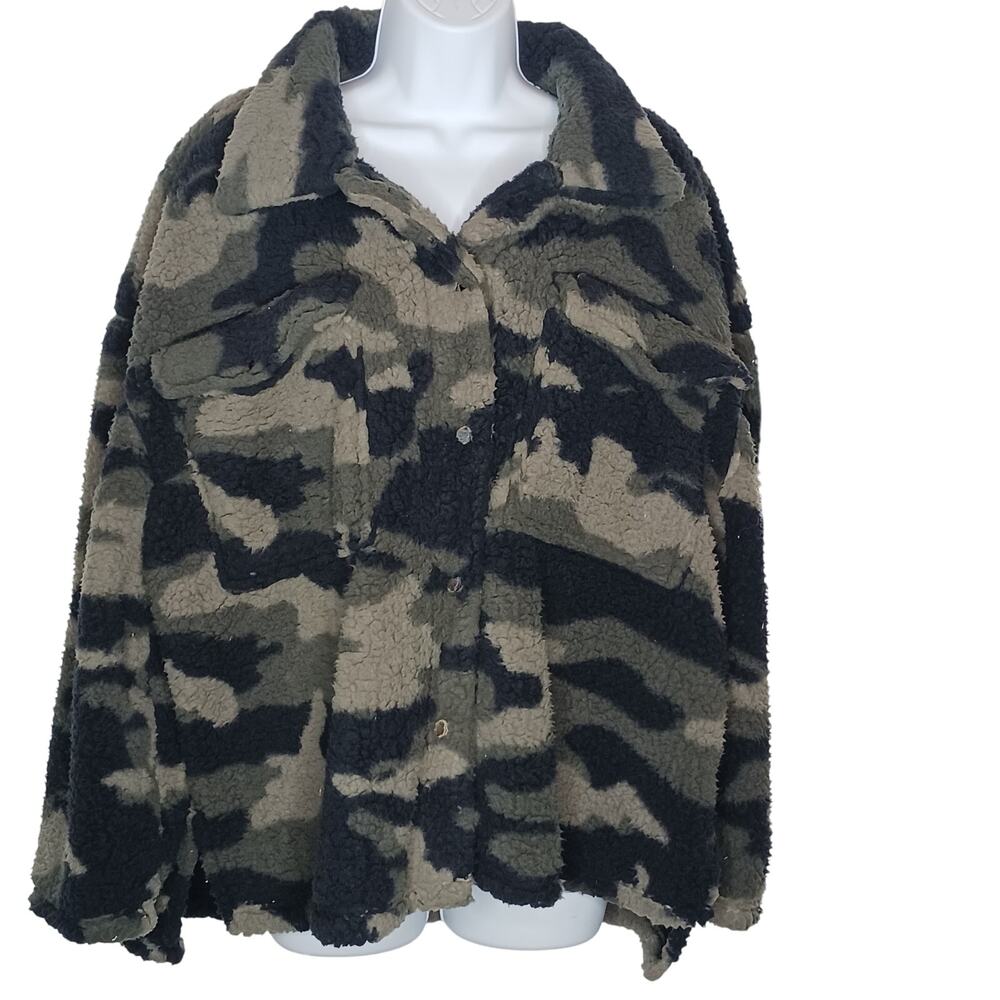 Love + Joy Camouflage Print Button Up Fleece Jacket NWT